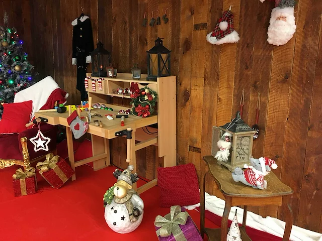 Decormaterialen voor het maken van kersthuis, halloweendecoratie - afbeelding 31 van  31