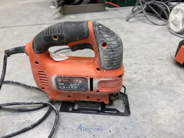 Decoupeermachine black+decker ks701pe in pvc opbergkoffer - afbeelding 3 van  5