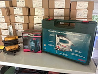 Decoupeerzaag, boorslijpmachine en schuurmachine - afbeelding 1 van  3