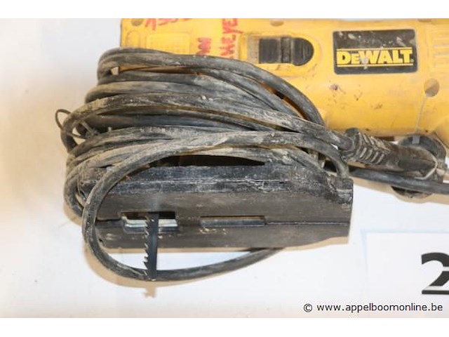 Decoupeerzaag dewalt dw343 - afbeelding 2 van  3