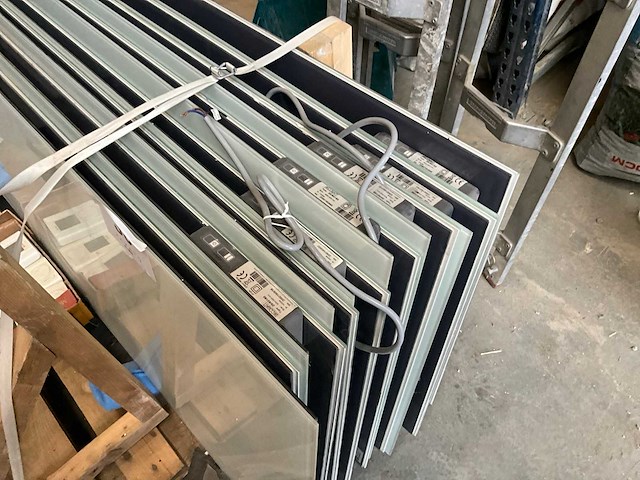 Decowatt 20/60180 elektrische radiator (16x) - afbeelding 1 van  3