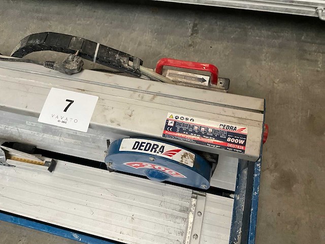 Dedra ded7828 tegelzaagmachine - afbeelding 2 van  4