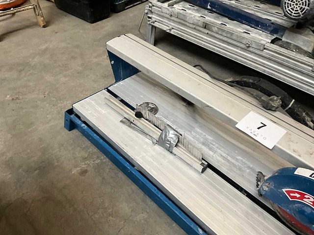 Dedra ded7828 tegelzaagmachine - afbeelding 3 van  4