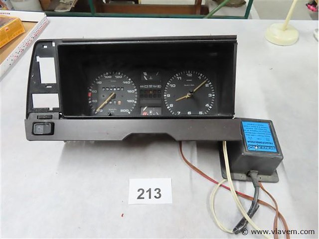 Deel van een auto - afbeelding 1 van  3