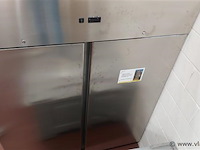Defecte rvs koeling dubbeldeurs - afbeelding 2 van  2