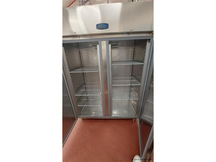 I.o.v. de vlaamse overheid: div. horecamateriaal, veegmachines nilfisk sw750, desinfectie fogmachines vector fog dc20 enz.