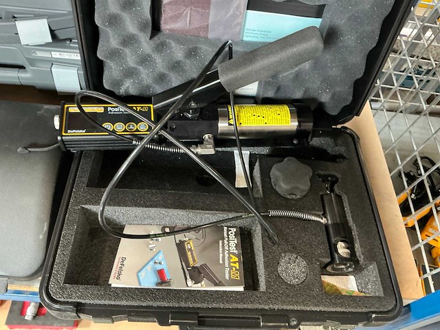 Defelsko positest at-m adhesietester - afbeelding 2 van  7