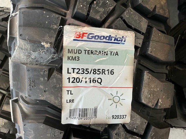 Defender autoband *nieuw* - afbeelding 2 van  5