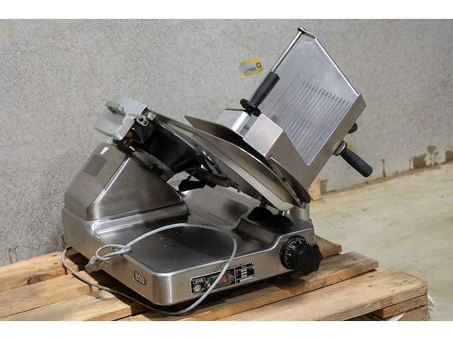 Deko - 2008 - 800 - snijmachine schuinligger - afbeelding 2 van  5