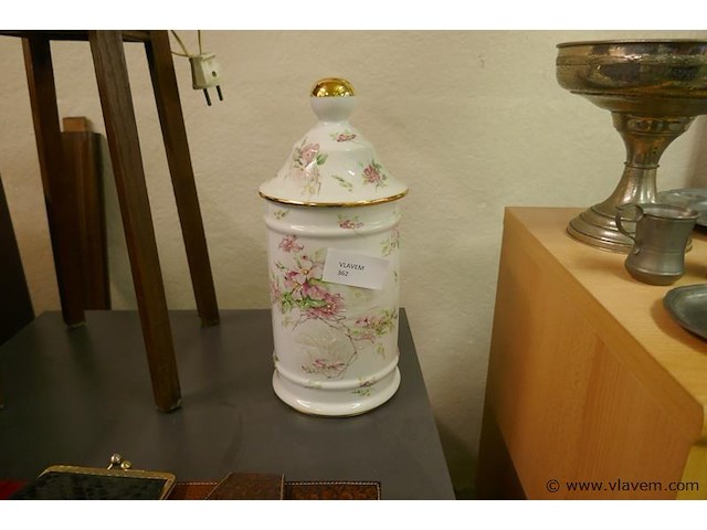 Dekselpot in limoges - afbeelding 1 van  1