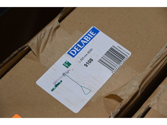 Delabie nooddouche (inbouw) - afbeelding 2 van  3