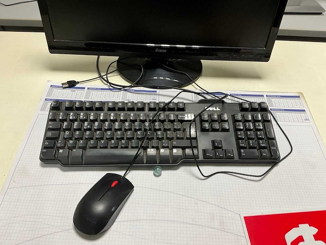 Dell en iiyama monitor (2x) - afbeelding 6 van  6