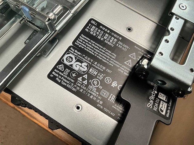 Dell power edge r640 server + compellent storage - afbeelding 7 van  8