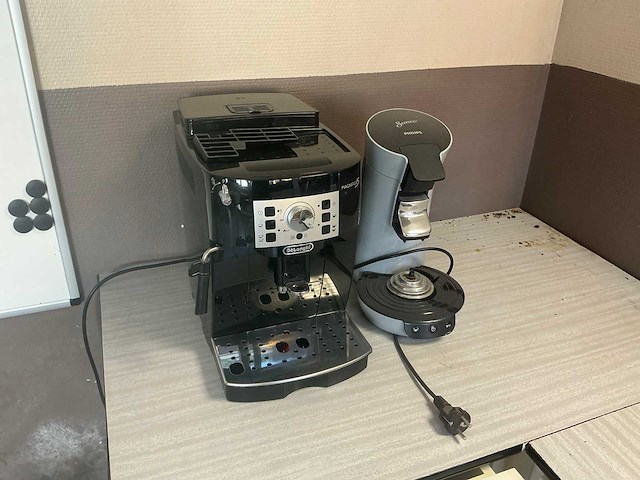 Delonghi ecam22.105.b koffiemachine - afbeelding 1 van  7