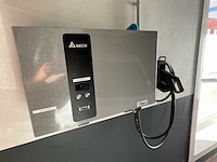Delta electronics evde25e4dum snellaadstation - afbeelding 1 van  4
