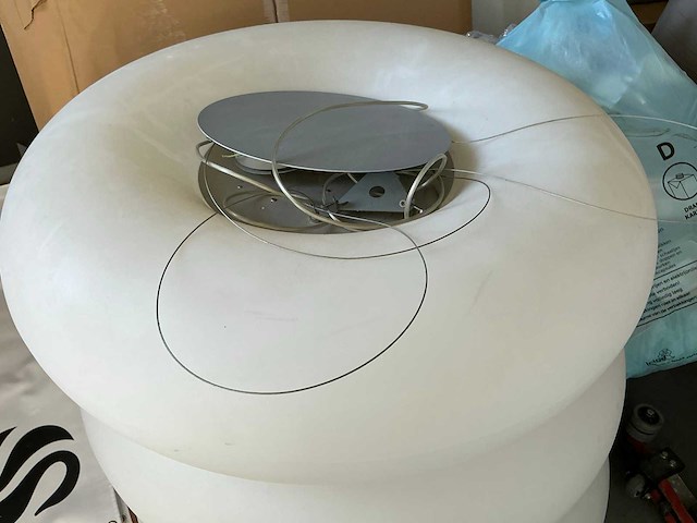 Delta light plafondlamp (3x) - afbeelding 1 van  2