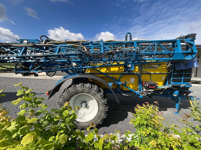 Delvano ft 4400 eaks veldspuit - afbeelding 14 van  17