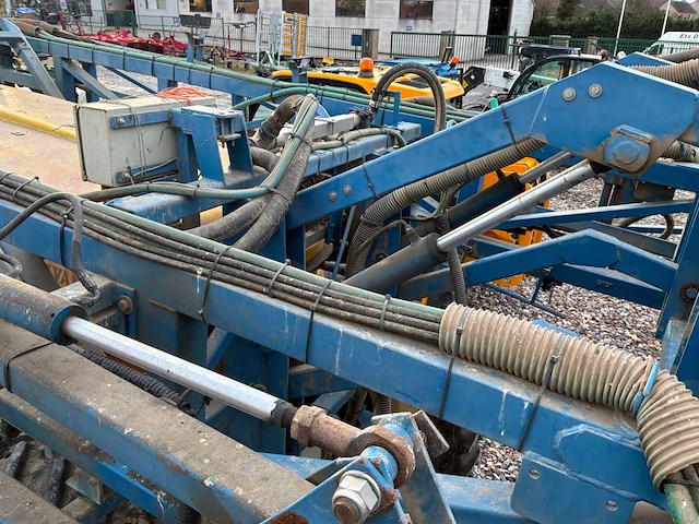 Delvano traine eakh spuitmachine - afbeelding 17 van  37