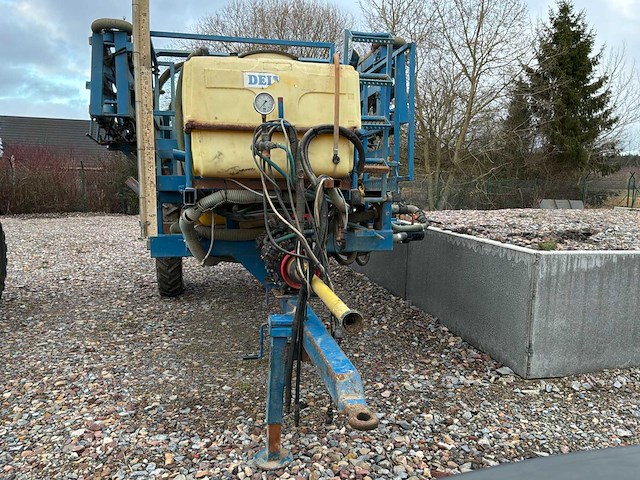 Delvano traine eakh spuitmachine - afbeelding 12 van  37