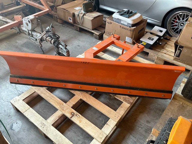 Dema 67791 vorkheftruck / sneeuwploeg-opzetstuk - afbeelding 3 van  7