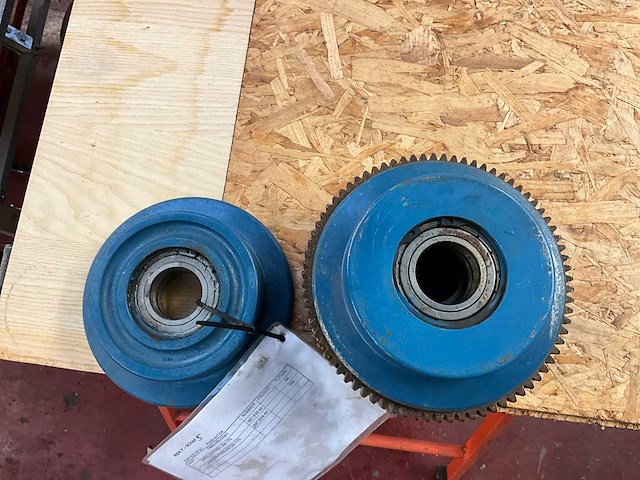 Demag 2 x aandrijfwiel dia170 en 1 x meeloopwiel dia 170 - afbeelding 3 van  3