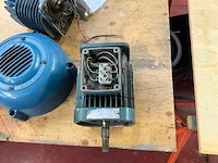 Demag divers lot met een motor, katrijmotorreduktie, remdeksels… - afbeelding 4 van  9