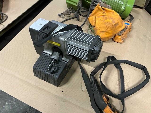 Demag elektrische kettingtakel - afbeelding 1 van  4