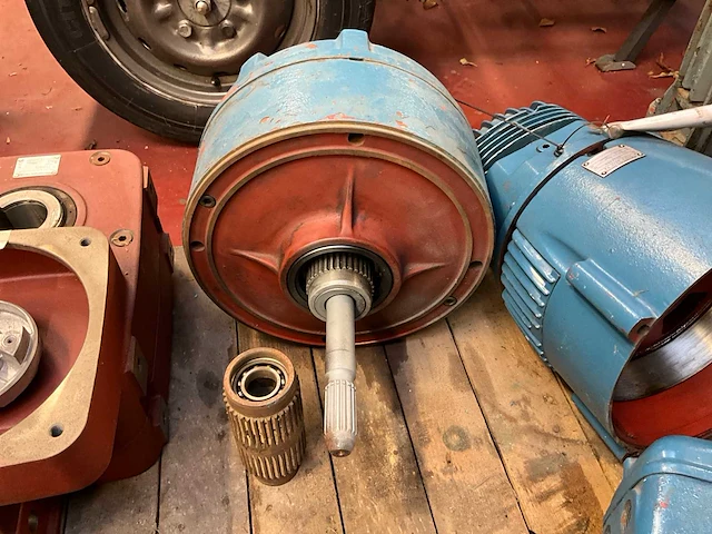Demag reduktie p23 en holle as p23/p400 - afbeelding 1 van  4