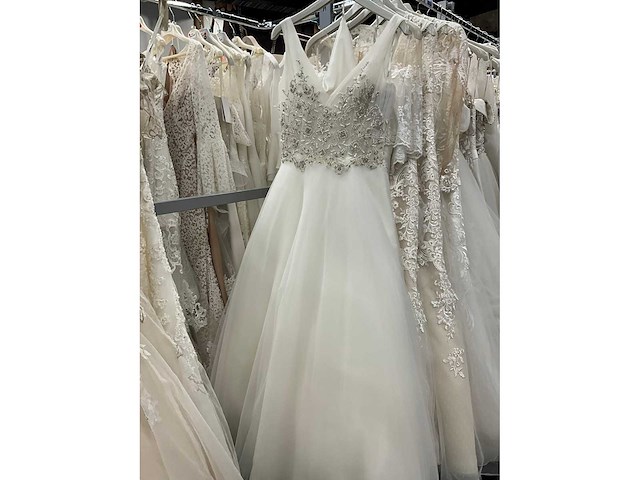 Demetrios bruidsjurken (20x) - afbeelding 45 van  46