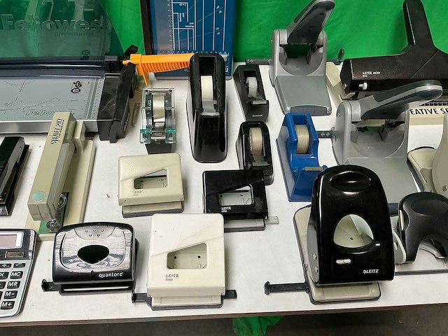 Demo, leitz, fellowes, rapid, lyreco, etc. - overige kantoorartikelen (34x) - afbeelding 4 van  5