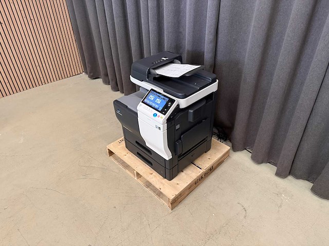 (demo machine) konica minolta bizhub c3351 - multifunctionele full color laserprinter - afbeelding 2 van  12