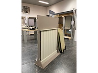 Demo modellen gordijnen, tafels, stoelen, grote plant enz - afbeelding 6 van  20