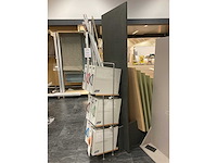 Demo modellen gordijnen, tafels, stoelen, grote plant enz - afbeelding 9 van  20