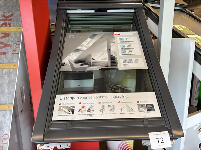Demo stand velux incl dakvenster - afbeelding 1 van  4