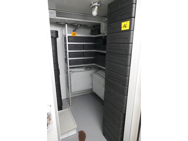 Demontabele koelcel met 2 miniboxen koel en vriesruimtes - afbeelding 6 van  11