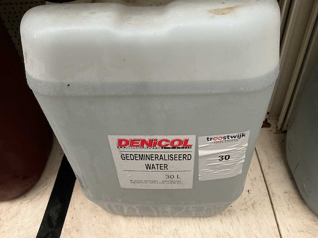 Denicol,gedemineraliseerd water,inhoud 30 liter - afbeelding 1 van  1