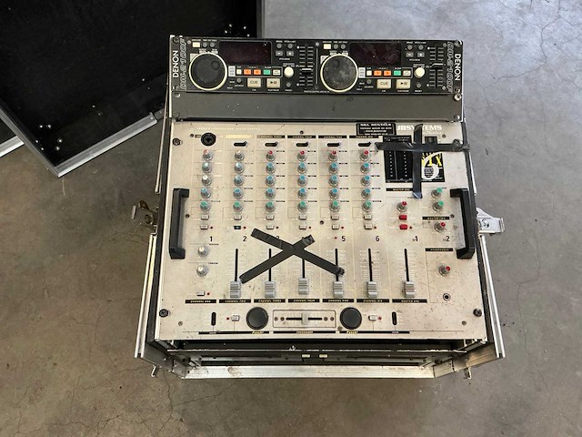 Denon dn-2100f mengpaneel + jb systems classic 6 + flightcase - afbeelding 4 van  11