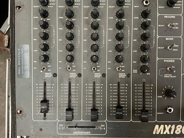 Denon dn-d4500 + rodec mx180 mk3 + flightcase - afbeelding 9 van  10