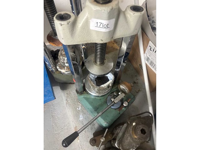 Dentomat 3 tandarts apparatuur press - afbeelding 2 van  4