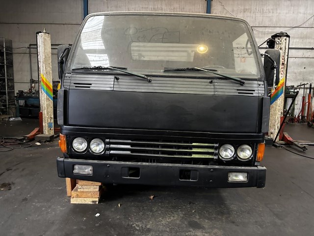 Depannagewagen misubishi,1987 - afbeelding 10 van  17