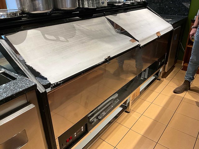 Deranieri koeltoonbank display - afbeelding 4 van  14