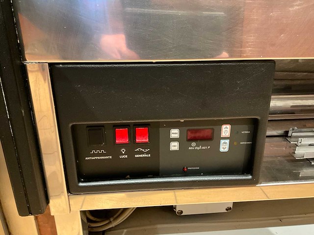 Deranieri koeltoonbank display - afbeelding 5 van  14