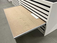 Dermul stalenkast / toonzaalmeubel - afbeelding 4 van  7