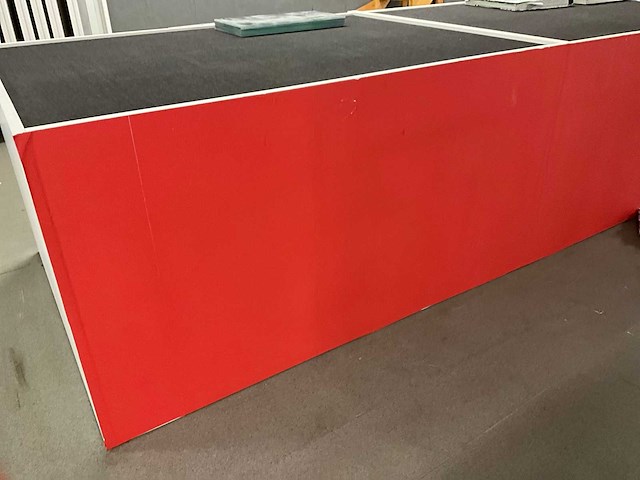 Dermul stalenkast / toonzaalmeubel - afbeelding 6 van  7