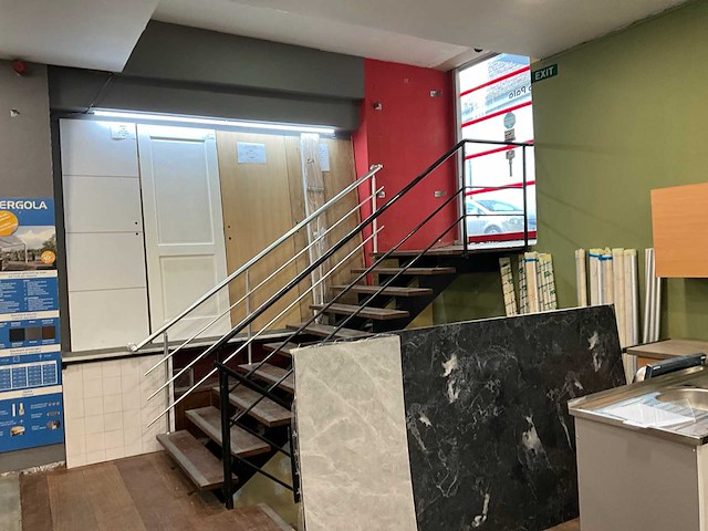 Dermul stalenkast / toonzaalmeubel - afbeelding 6 van  7