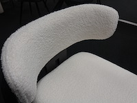 Design armstoel zwart frame wit bouclé – set van 4 - afbeelding 10 van  10