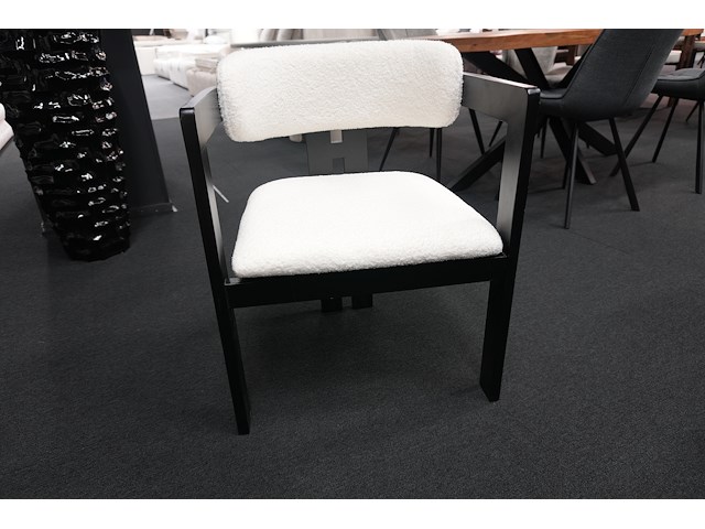 Design armstoel zwart frame wit bouclé – set van 8 - afbeelding 5 van  10