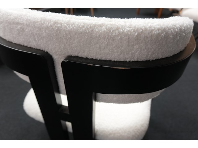 Design armstoel zwart frame wit bouclé – set van 8 - afbeelding 8 van  10
