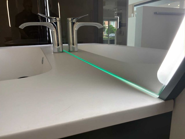 Design badkamermeubelset - afbeelding 7 van  7
