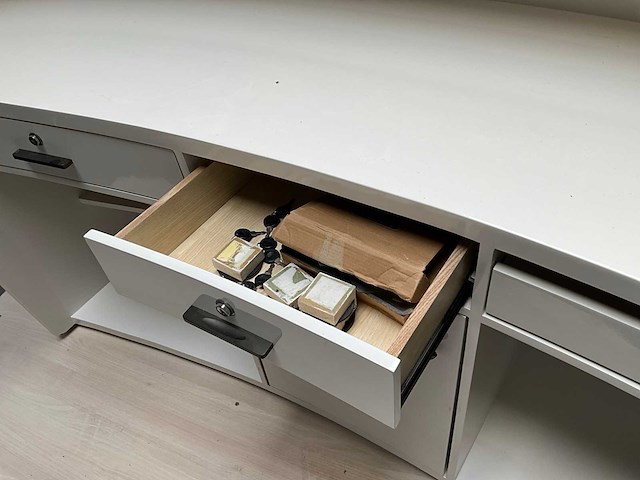 Design baliemeubel - afbeelding 12 van  15
